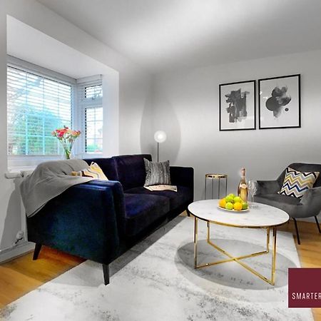 Wokingham - 2 Bed Modern House - Parking Διαμέρισμα Εξωτερικό φωτογραφία