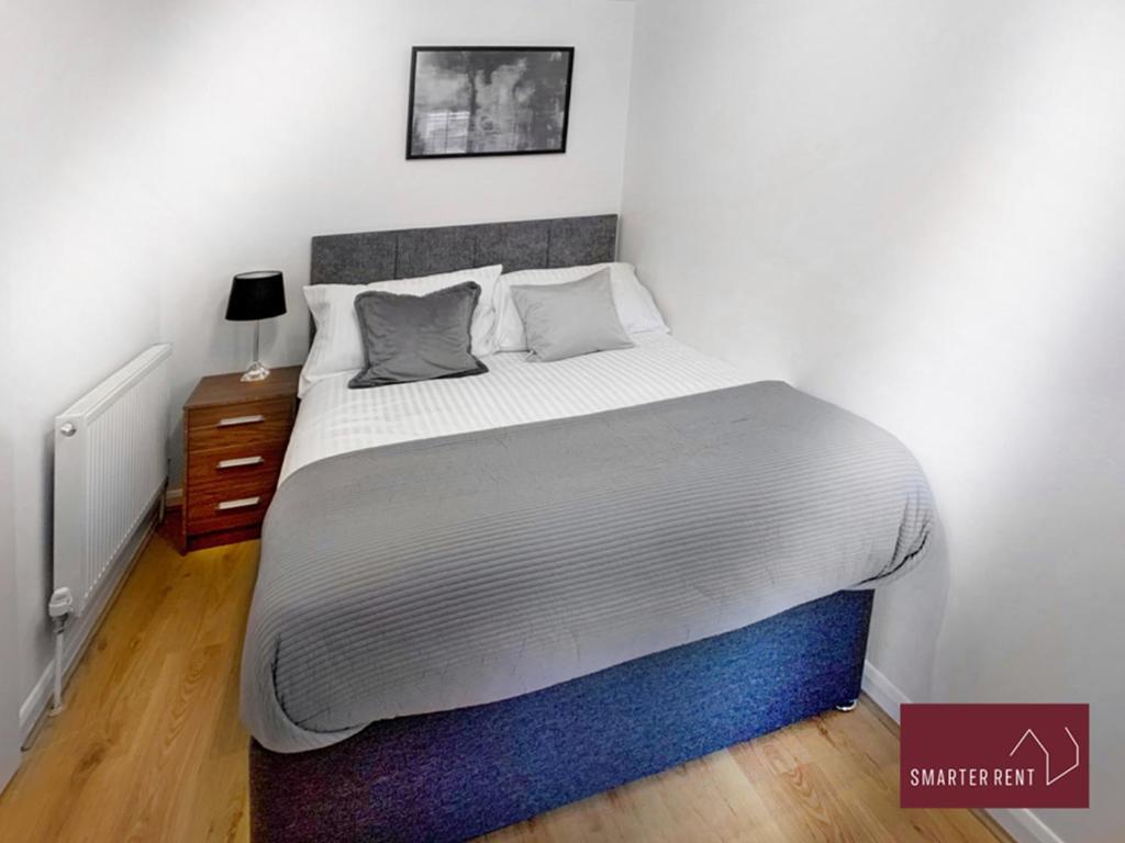 Wokingham - 2 Bed Modern House - Parking Διαμέρισμα Εξωτερικό φωτογραφία